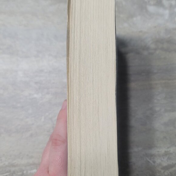 #365 Sandra Brown Best Kept Secrets Book - Picture 2 of 6